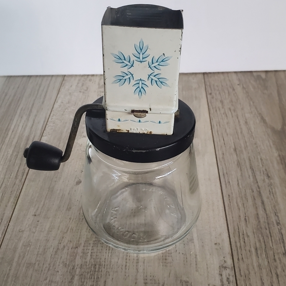 𝅺vintage Androck Glass Cheese/Spice Grater Made in USA 🇺🇸